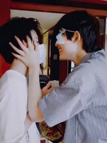 成版one一个致敬韩寒官网